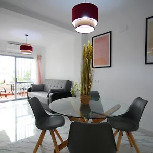 Luminoso Estudio Gran Plaza Sevilla
